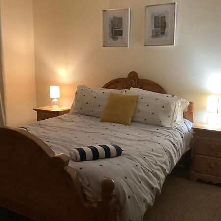 卡斯尔韦伦Hillhead Country Retreat别墅 外观 照片