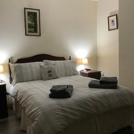 卡斯尔韦伦Hillhead Country Retreat别墅 外观 照片