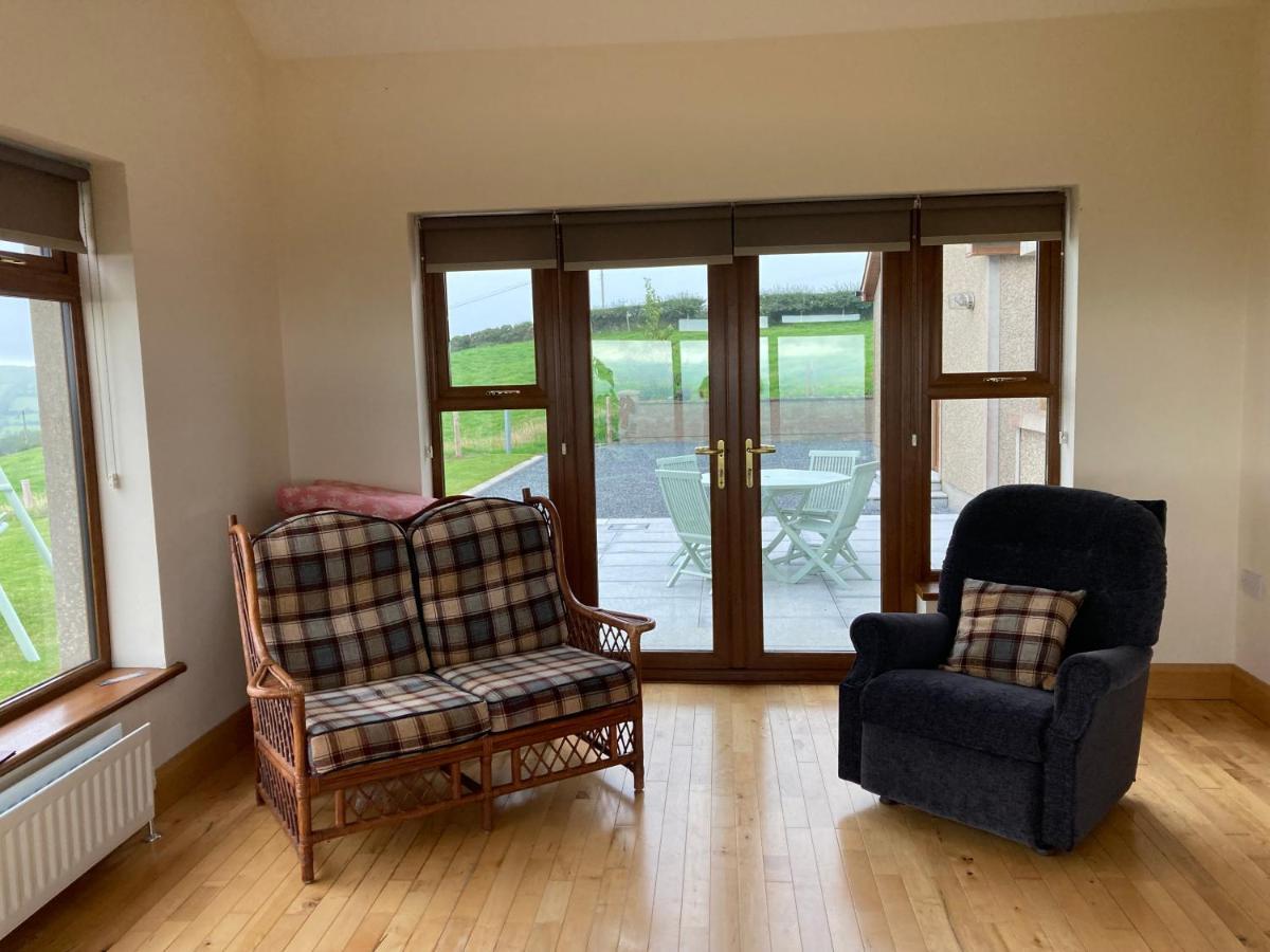 卡斯尔韦伦Hillhead Country Retreat别墅 外观 照片