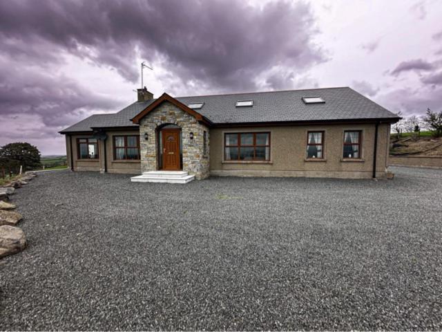 卡斯尔韦伦Hillhead Country Retreat别墅 外观 照片