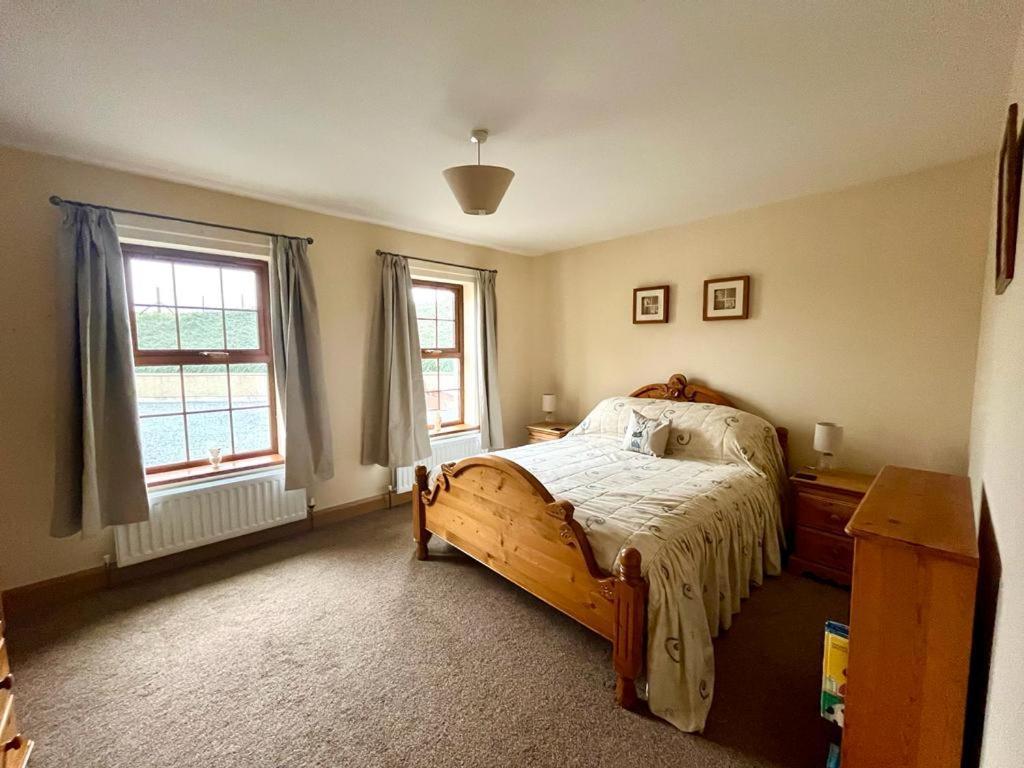 卡斯尔韦伦Hillhead Country Retreat别墅 外观 照片